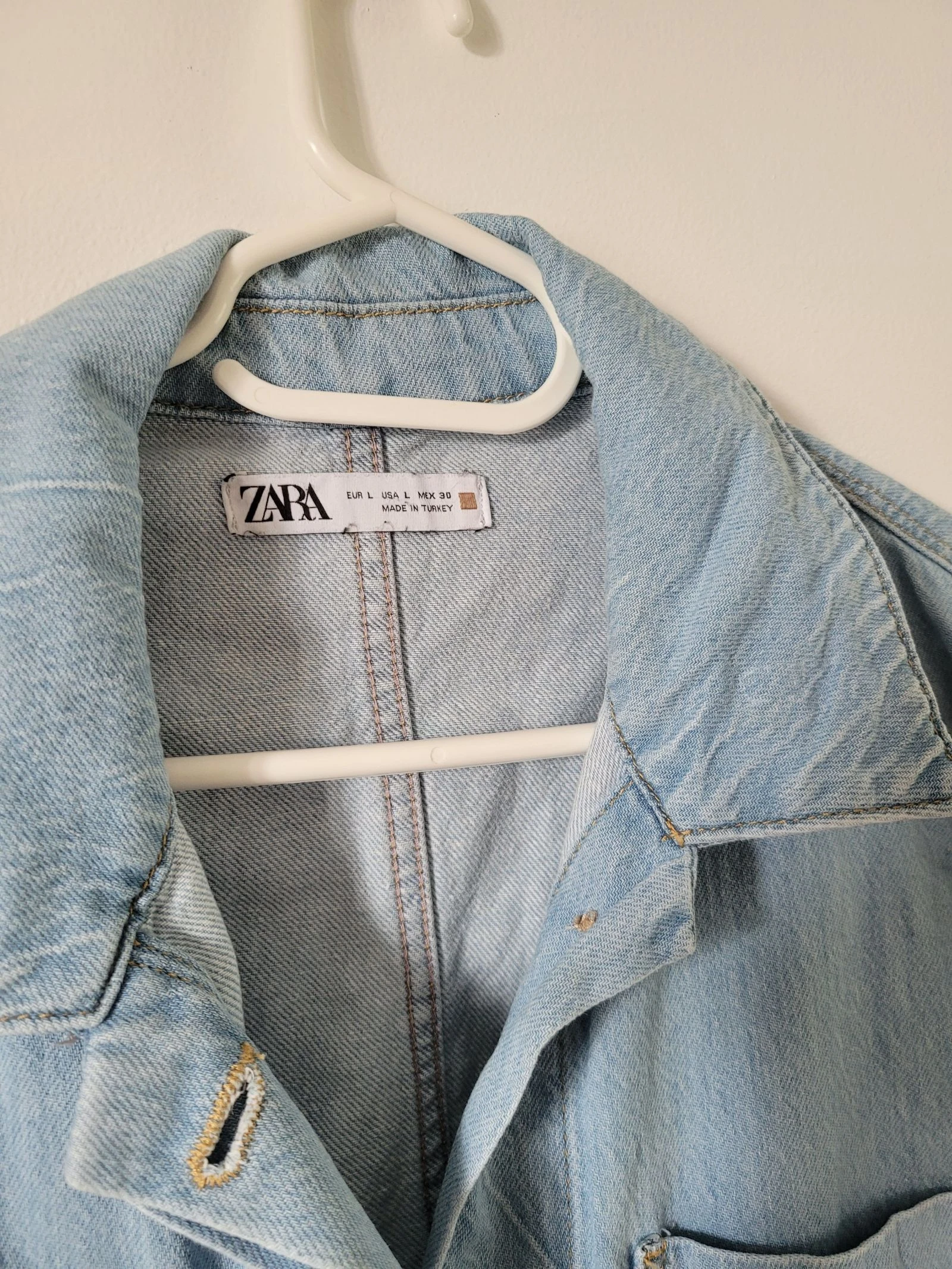 Veste jeans Zara azul claro com cinto – Tamanho G – photo 2